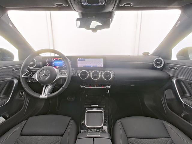 MERCEDES-BENZ CLA 180 Automatic Progressive Advanced