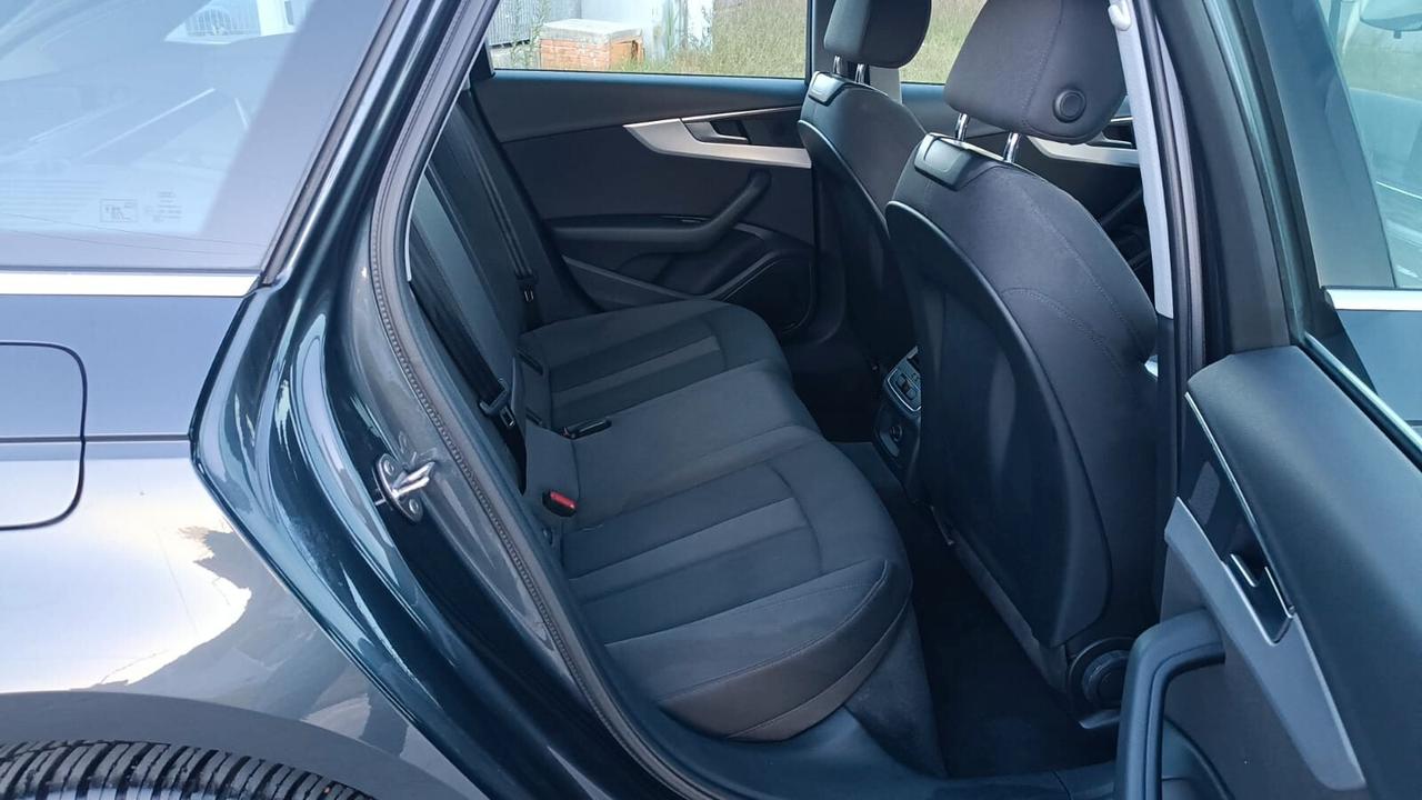 Audi A4 Avant 2.0 TDI 150 CV ultra Business Sport