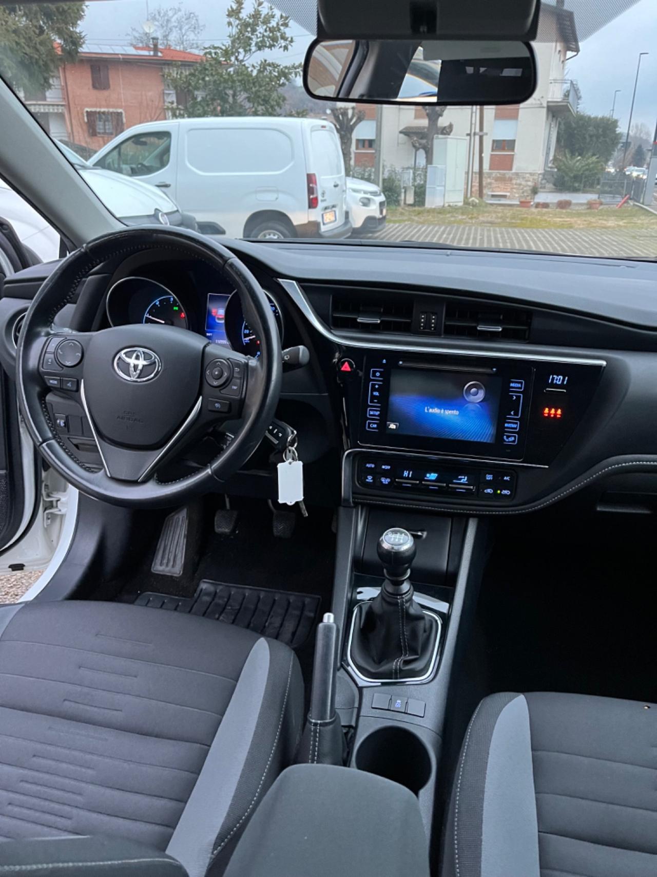 Toyota Auris 1.4 D-4D Cool