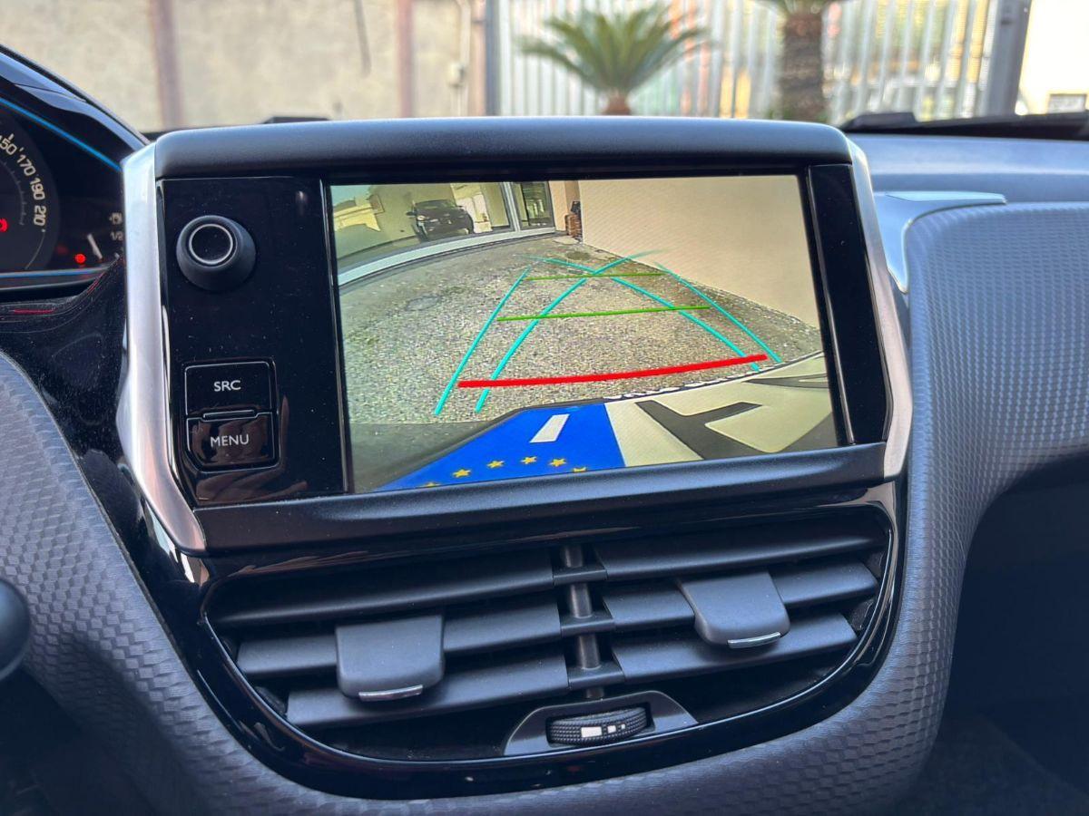 PEUGEOT 2008 1.2 VTi 82 CV Allure