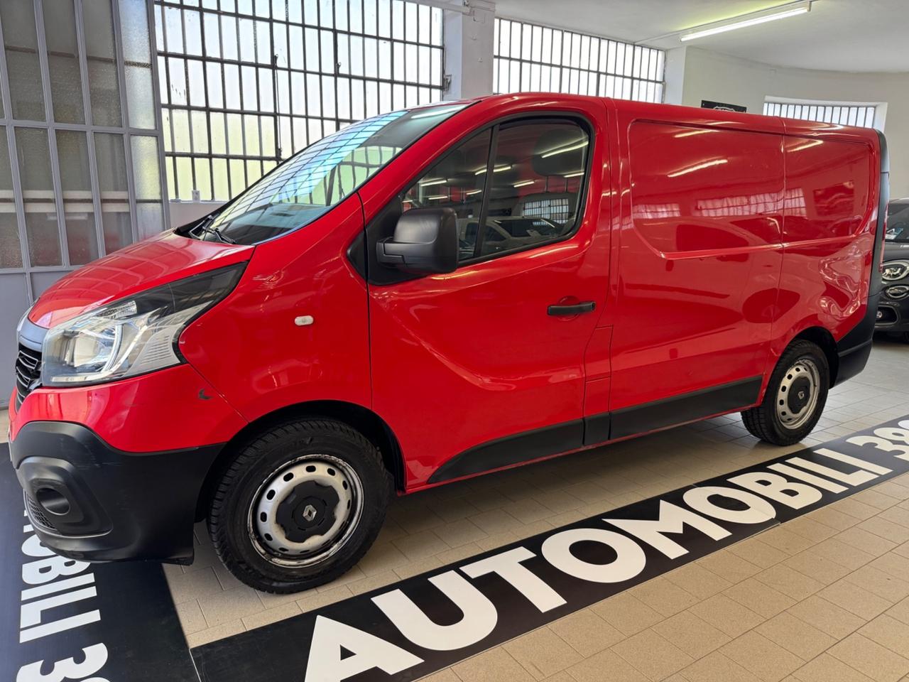 Renault Trafic T27 2.0 dCi 120CV PC-TN Furgone Ice