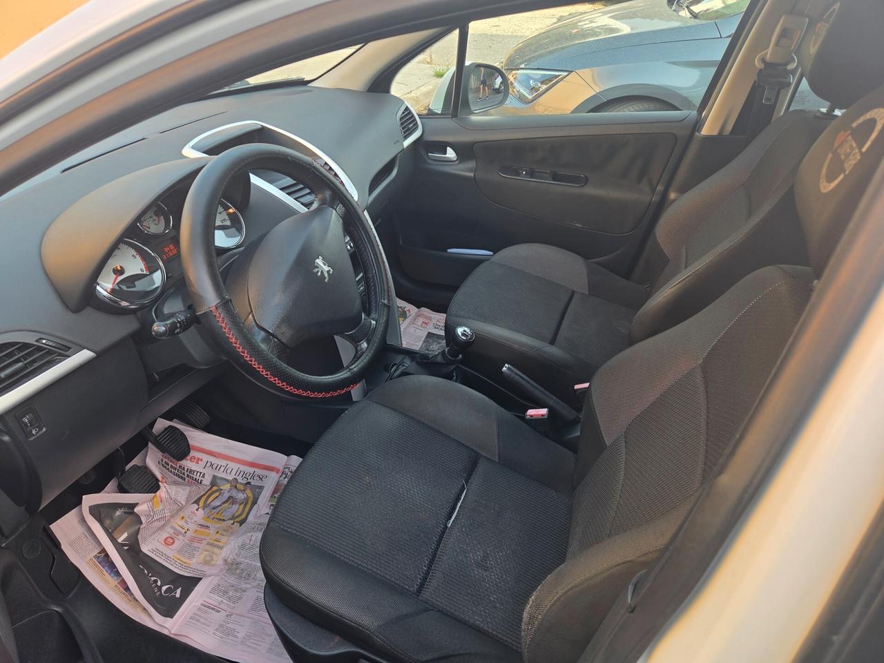 Peugeot 207 1.4 HDi 70CV 5p. Energie 2012