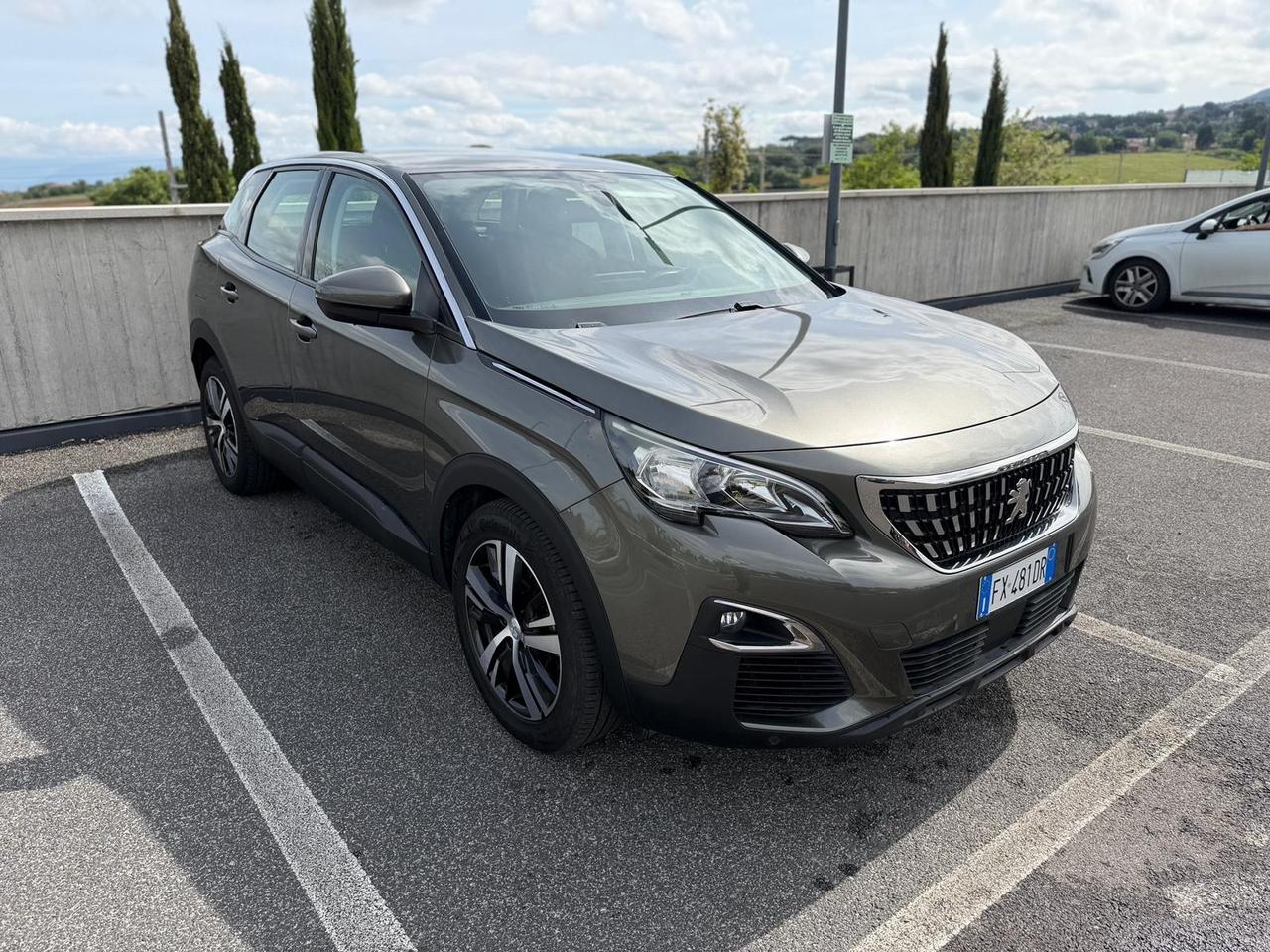 Peugeot 3008 1.5 BlueHDi 130cv *UNIPRO*