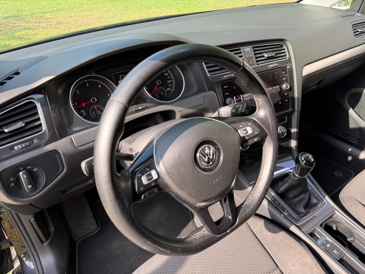 Volkswagen Golf VII - 1.6 TDI -90CV - NEOPATENTATI!