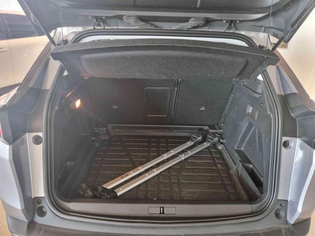 PEUGEOT 3008 BlueHDi 120 S&S Business