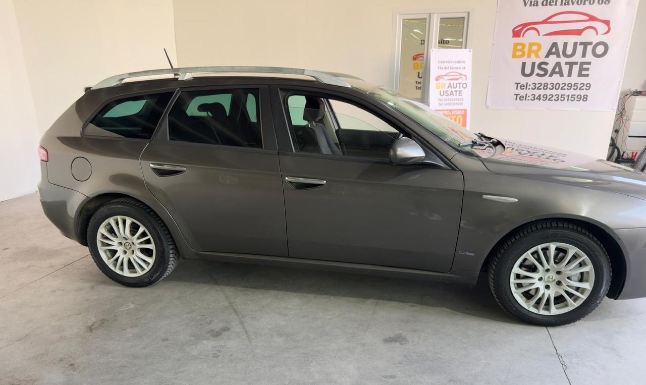 Alfa Romeo 159 1.9 JTDm 16V Sportwagon Distinctive