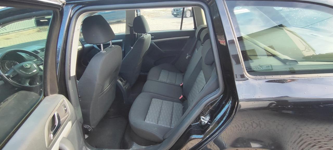 Skoda Octavia 1.6 TDI CR 105 CV Wagon Elegance