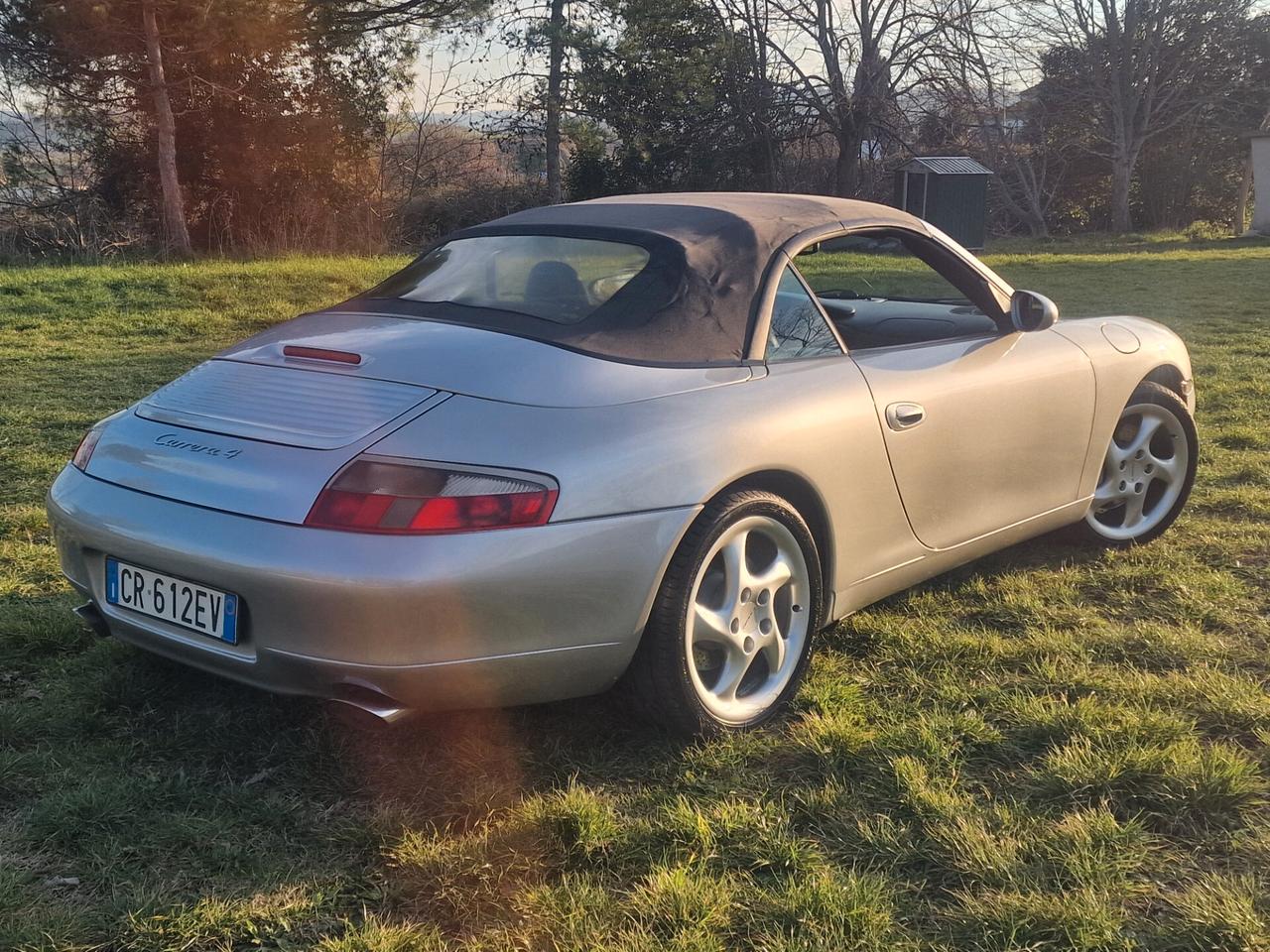 Porsche 911 Carrera 4 Cabriolet - Mod 996