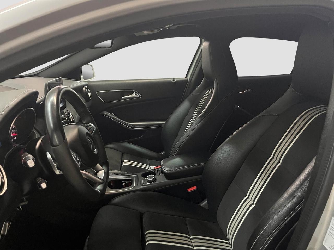 Mercedes-benz GLA 180 d Automatic Premium 2017