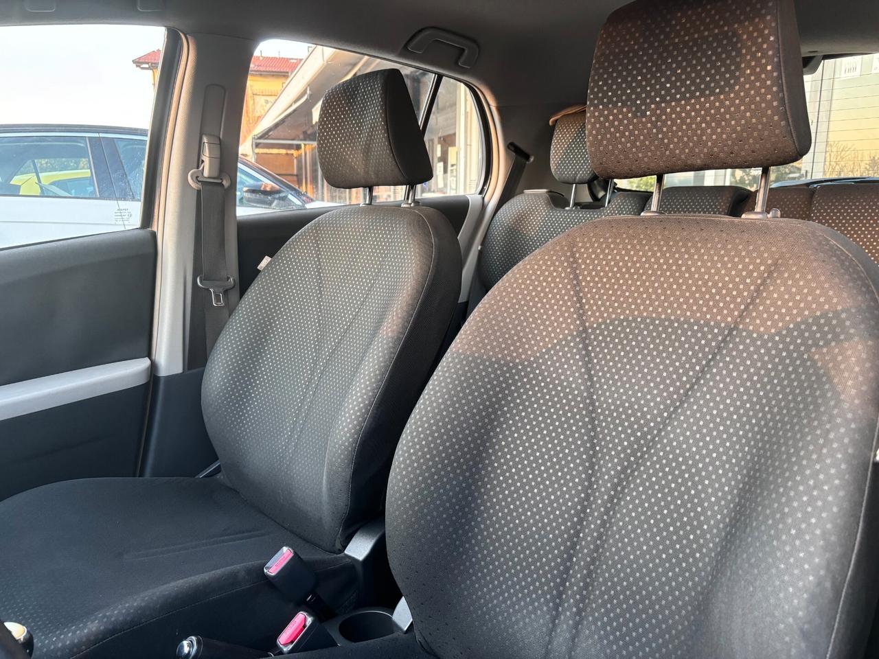 Toyota Yaris 1.0 5 porte