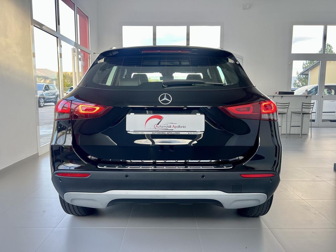 MERCEDES GLA 180d STYLE - 2021