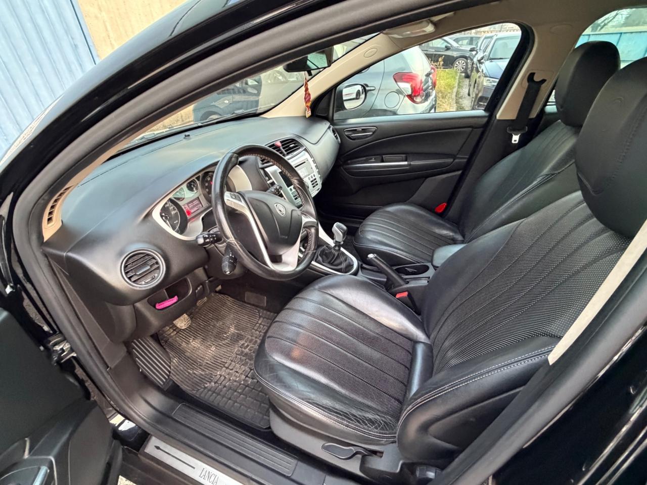 Lancia Delta 1.4 T-Jet 120 CV Silver Ecochic GPL