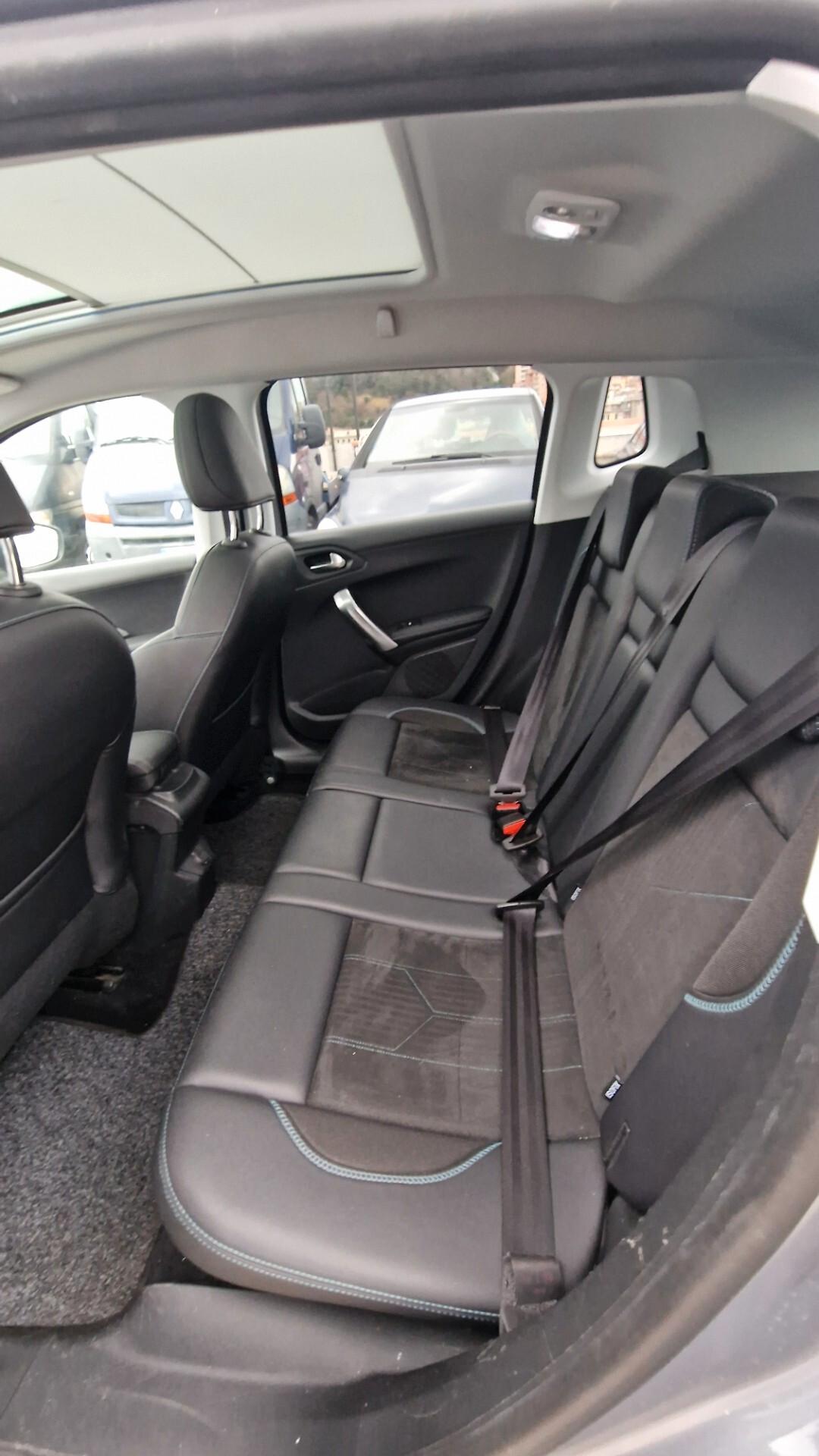 Peugeot 2008 PureTech Turbo 110 S&S Allure