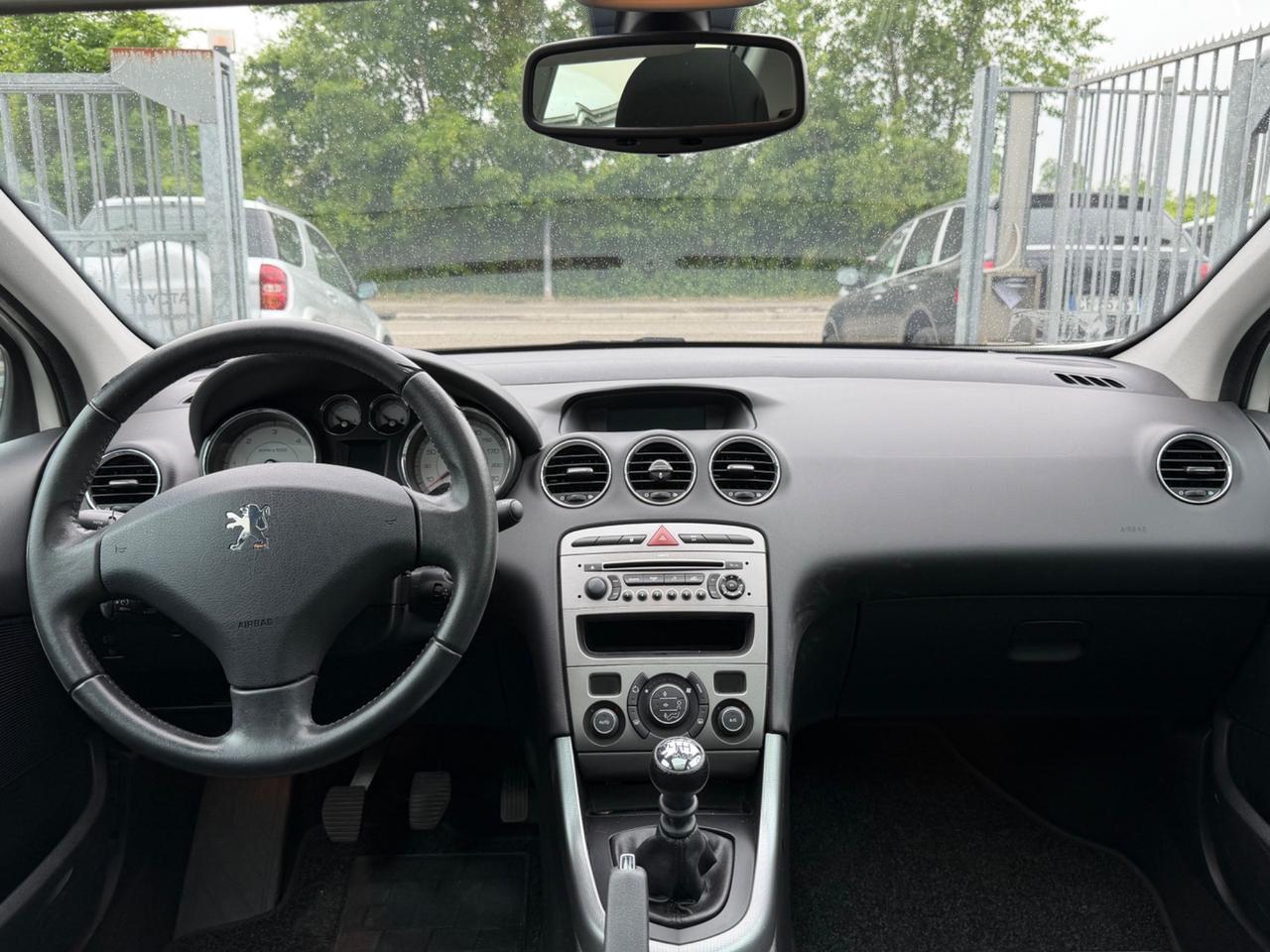 Peugeot 308 1.6 HDi 110CV 5p. Premium (6 Marce)