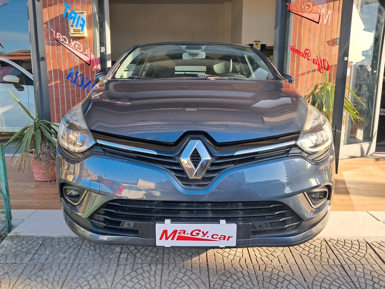Renault Clio dCi 8V 90 cv EDC Energy Intens