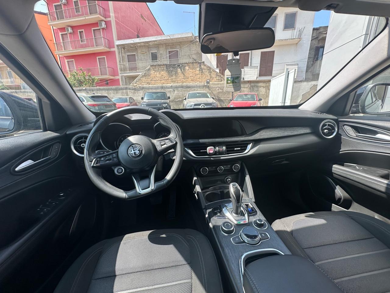 Alfa Romeo Stelvio 2.2 t rwd 160cv auto