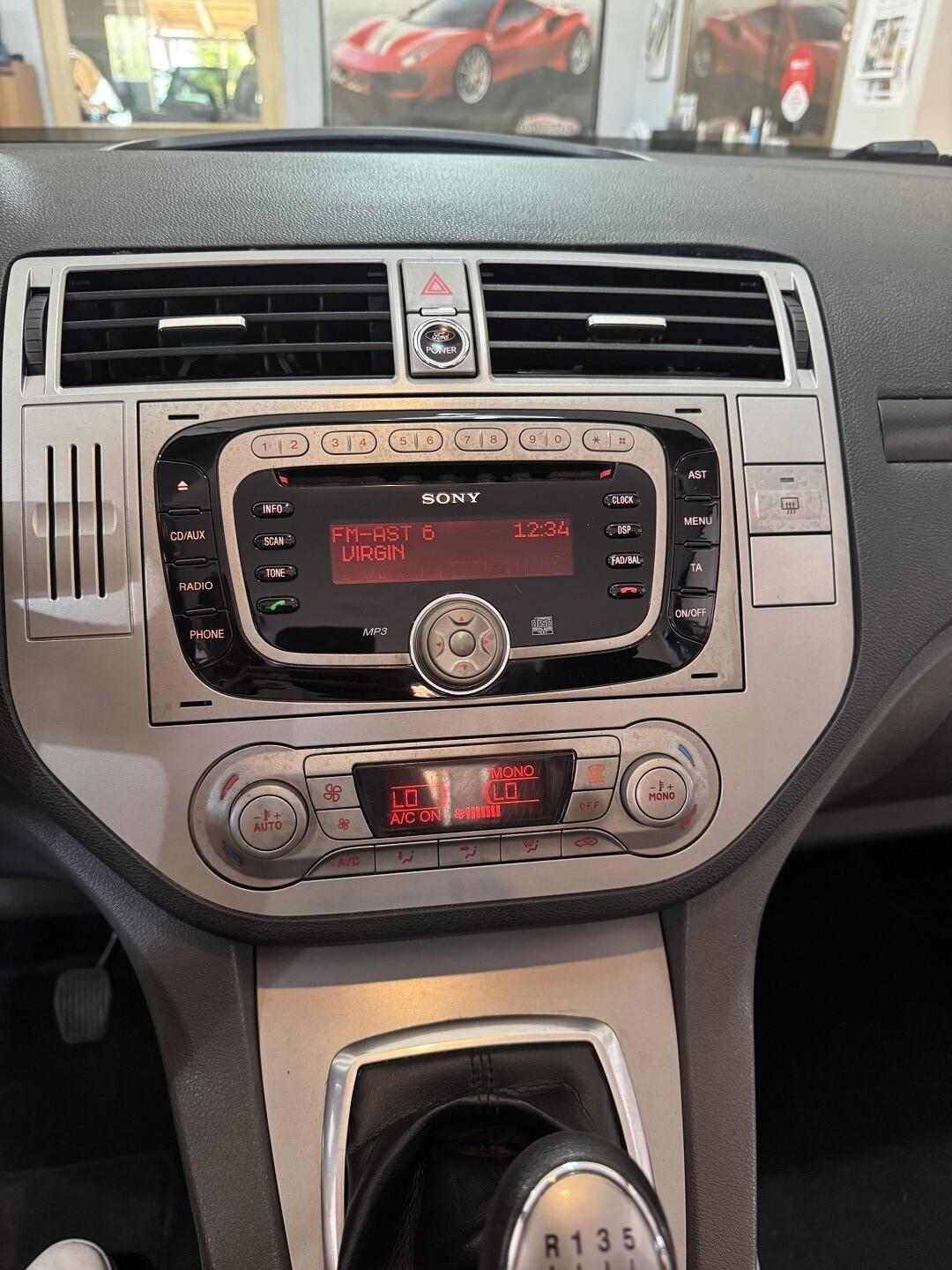 FORD KUGA 2.0 TDCi Titanium