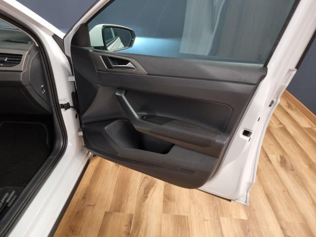 VOLKSWAGEN Polo 1.0 TSI DSG R-Line