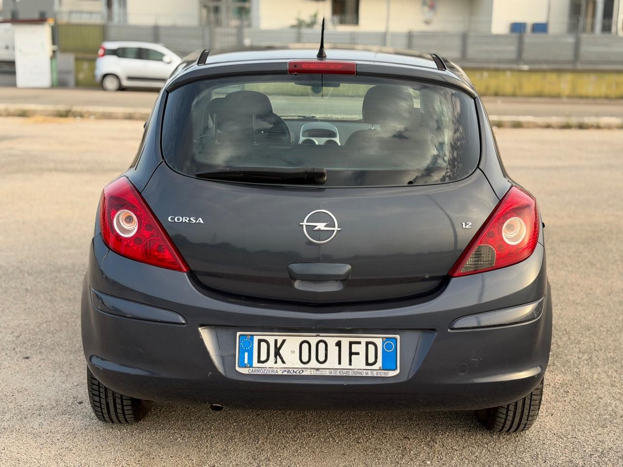 Opel Corsa 1.2 3 porte Club
