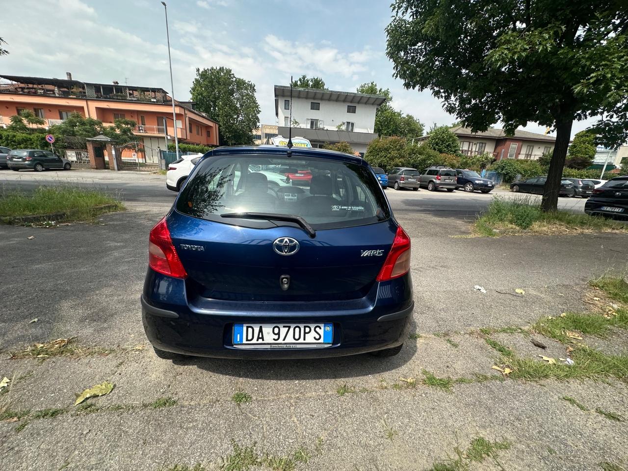 Toyota Yaris 1.0 5 porte Sol