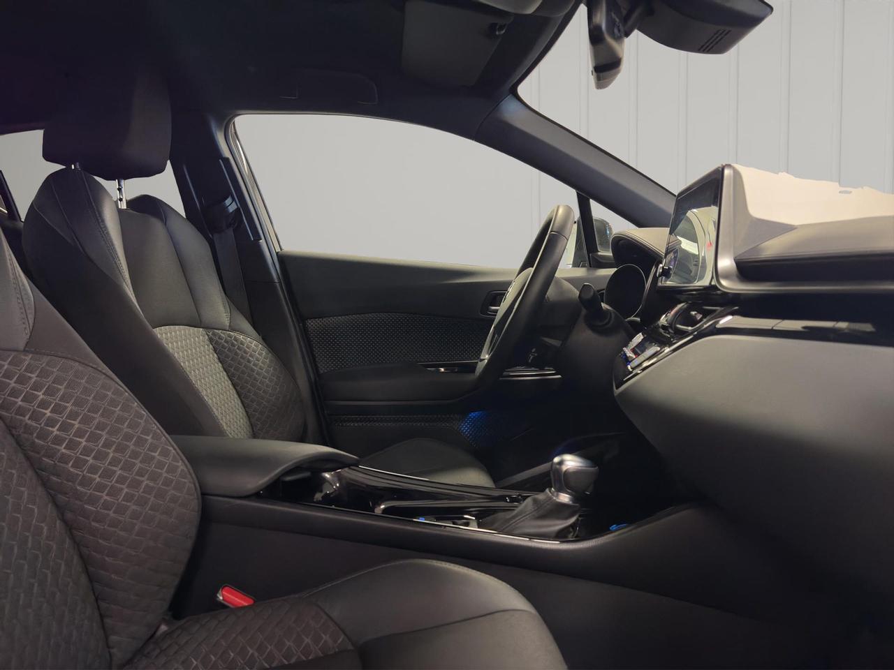Toyota C-HR 1.8h Trend e-cvt