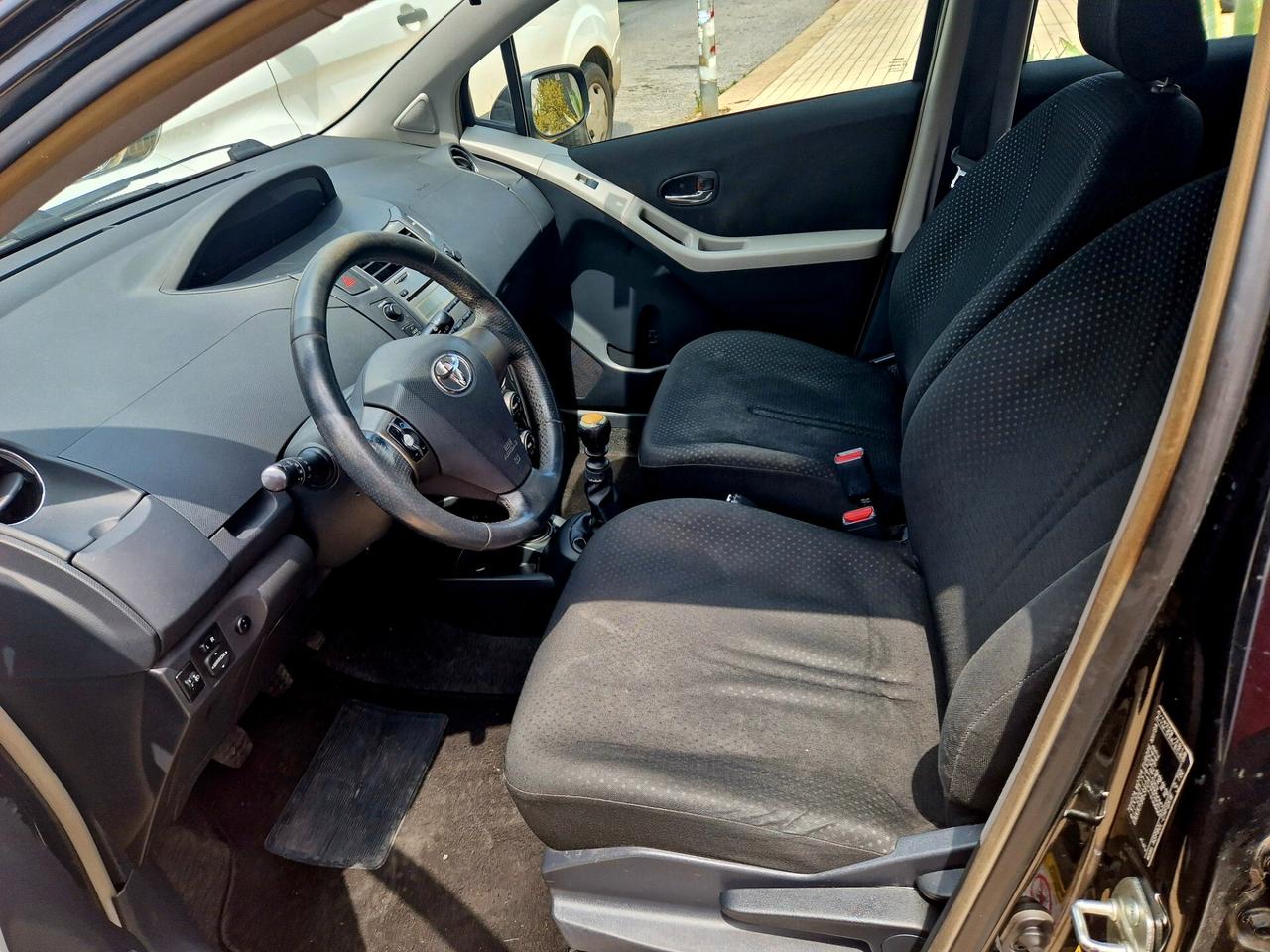 Toyota Yaris 1.3 5 porte Sol