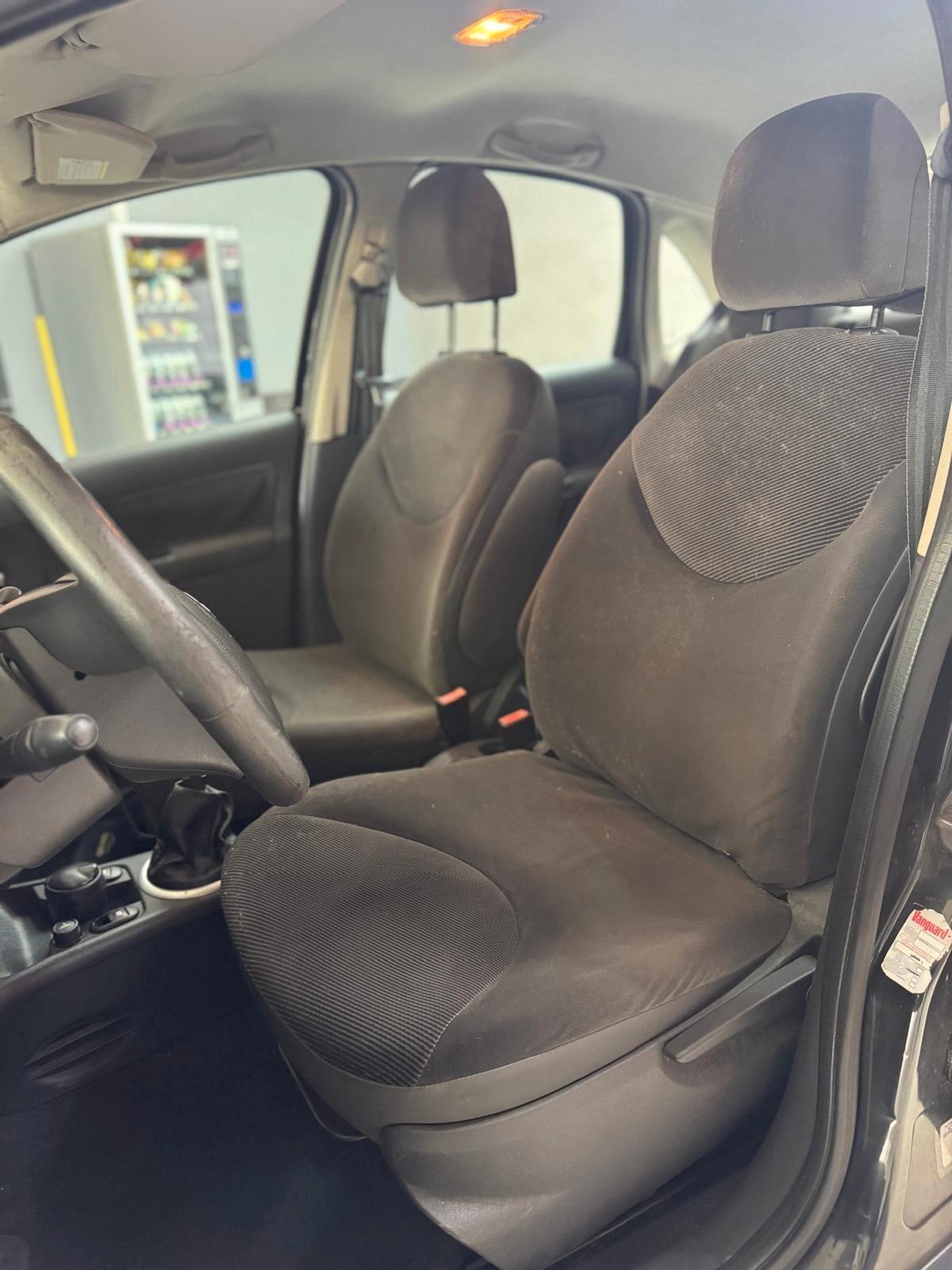 Citroen C3 1.1 airdream Gold by Pinko