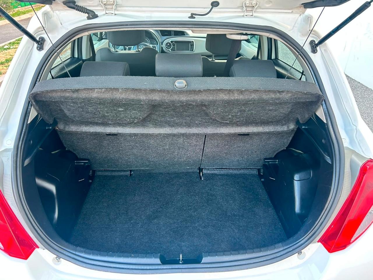 Toyota Yaris 1.3 benzina