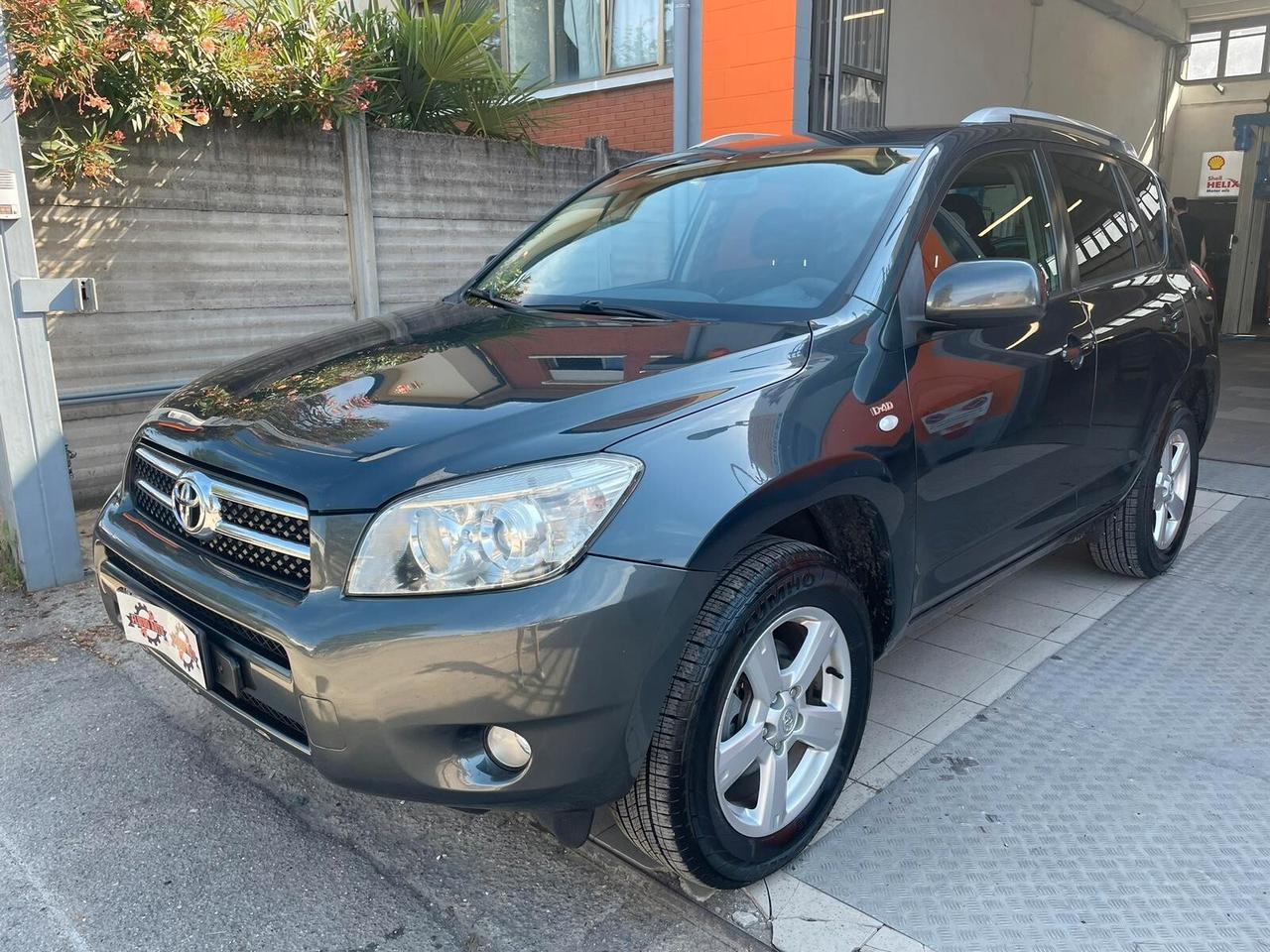 Toyota RAV 4 RAV4 2.2 D-4D 136 CV Luxury