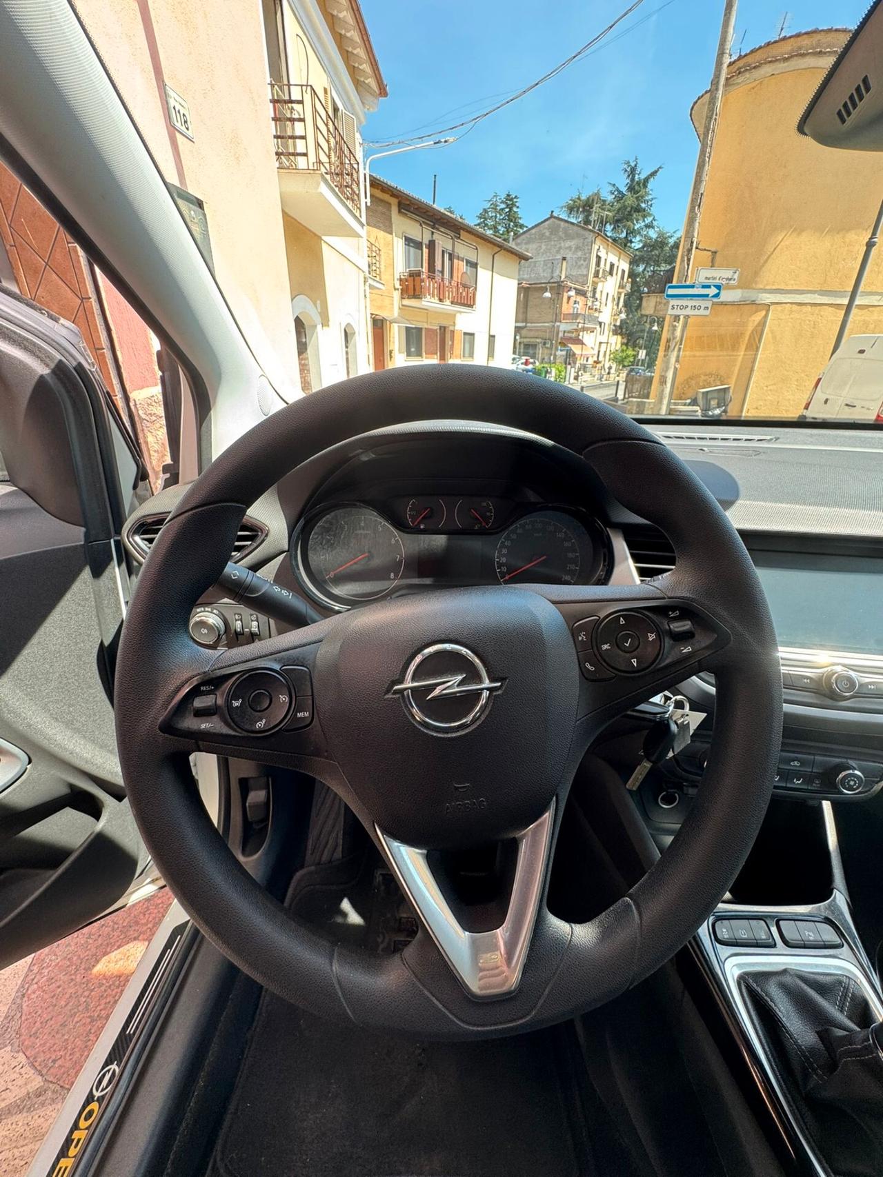 Opel Crossland X 1.2 12V Innovation 83 cv, UNIPRO, TAGLIANDI OPEL, OK NEOPAT., NO VINCOLI, PERFETTA