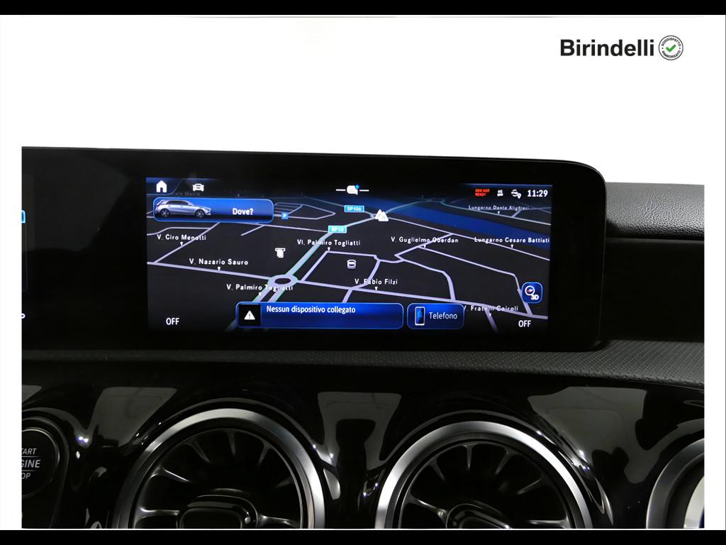 Mercedes-Benz Classe A (W177) - A 180 d Automatic AMG Line Premium
