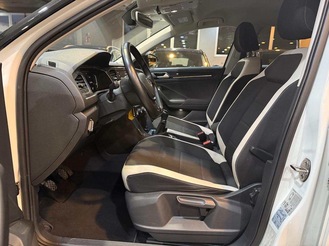 Volkswagen T-Roc I 2019 1.0 tsi Advanced