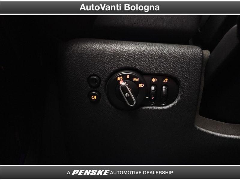 MINI Mini 5 porte Mini 5p 1.5 Cooper Essential auto
