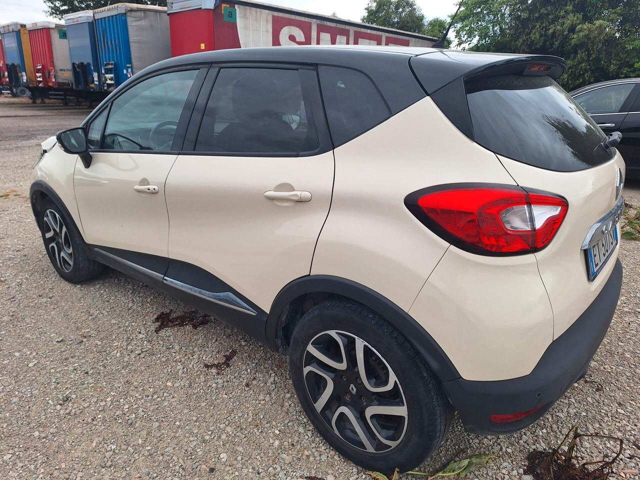 Renault Captur 1.5 dCi Cambio Automatico incidentata