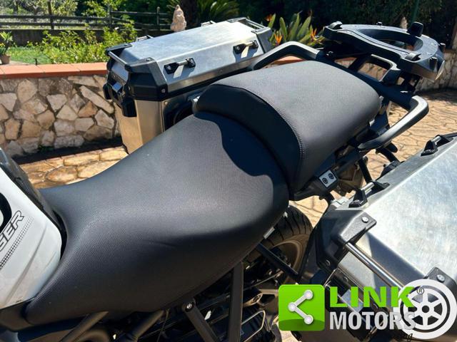 TRIUMPH Tiger 1200 XRt .
