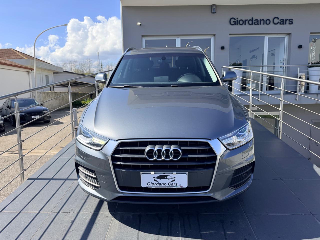 Audi Q3 2.0 TDI 120CV S tronic Sport in garanzia