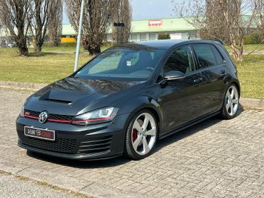 Volkswagen Golf GTI Performance 2.0 TSI DSG 230cv