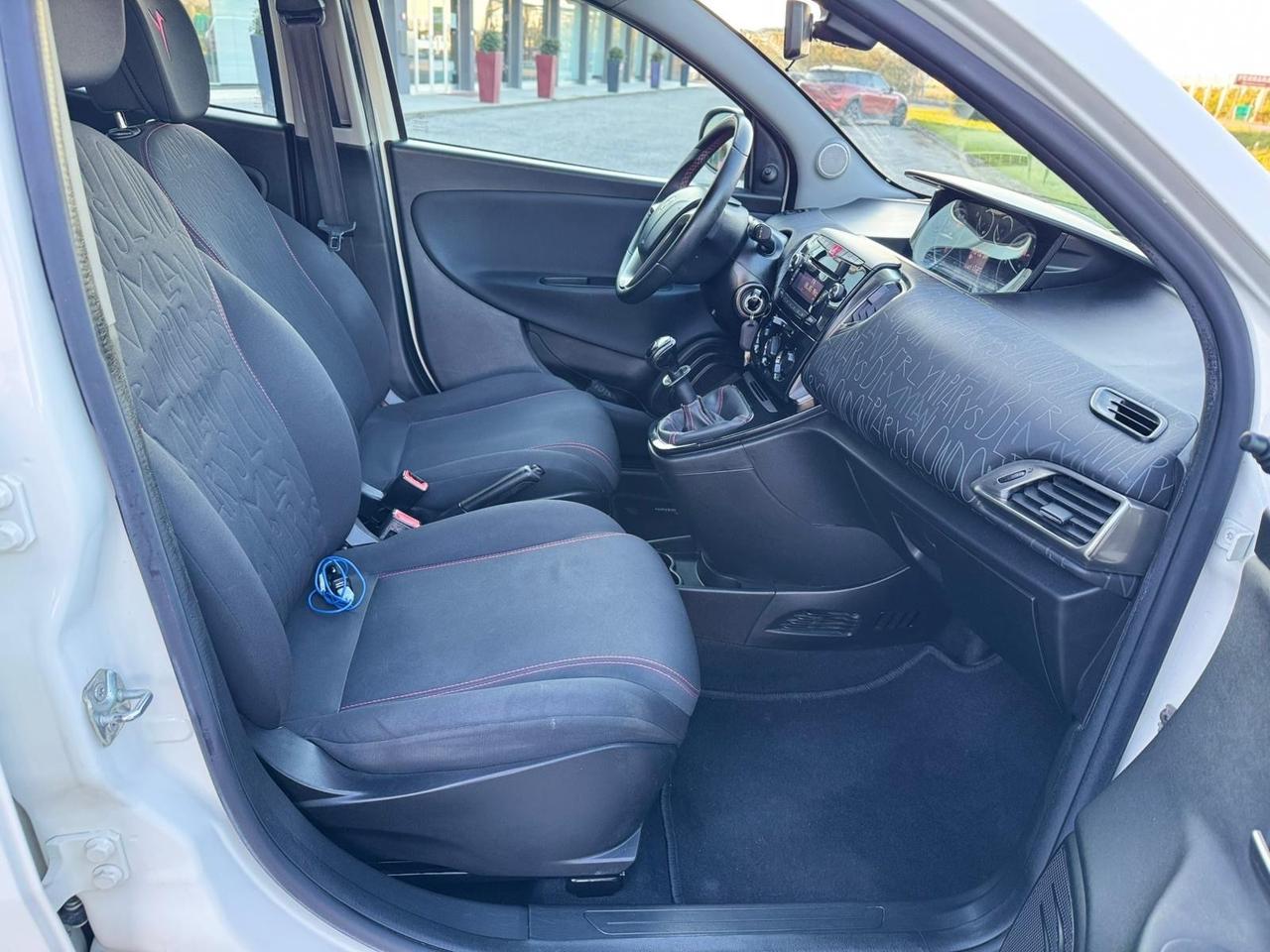 Lancia Ypsilon 1.2 69 CV 5 porte GPL Ecochic Elefantino