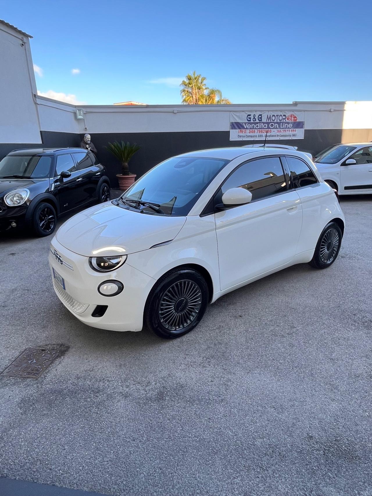 Fiat 500 500e Berlina 42 kWh Icon
