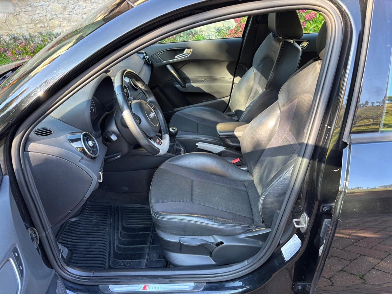 Audi A1 1.6 TDI S line 5 PORTE
