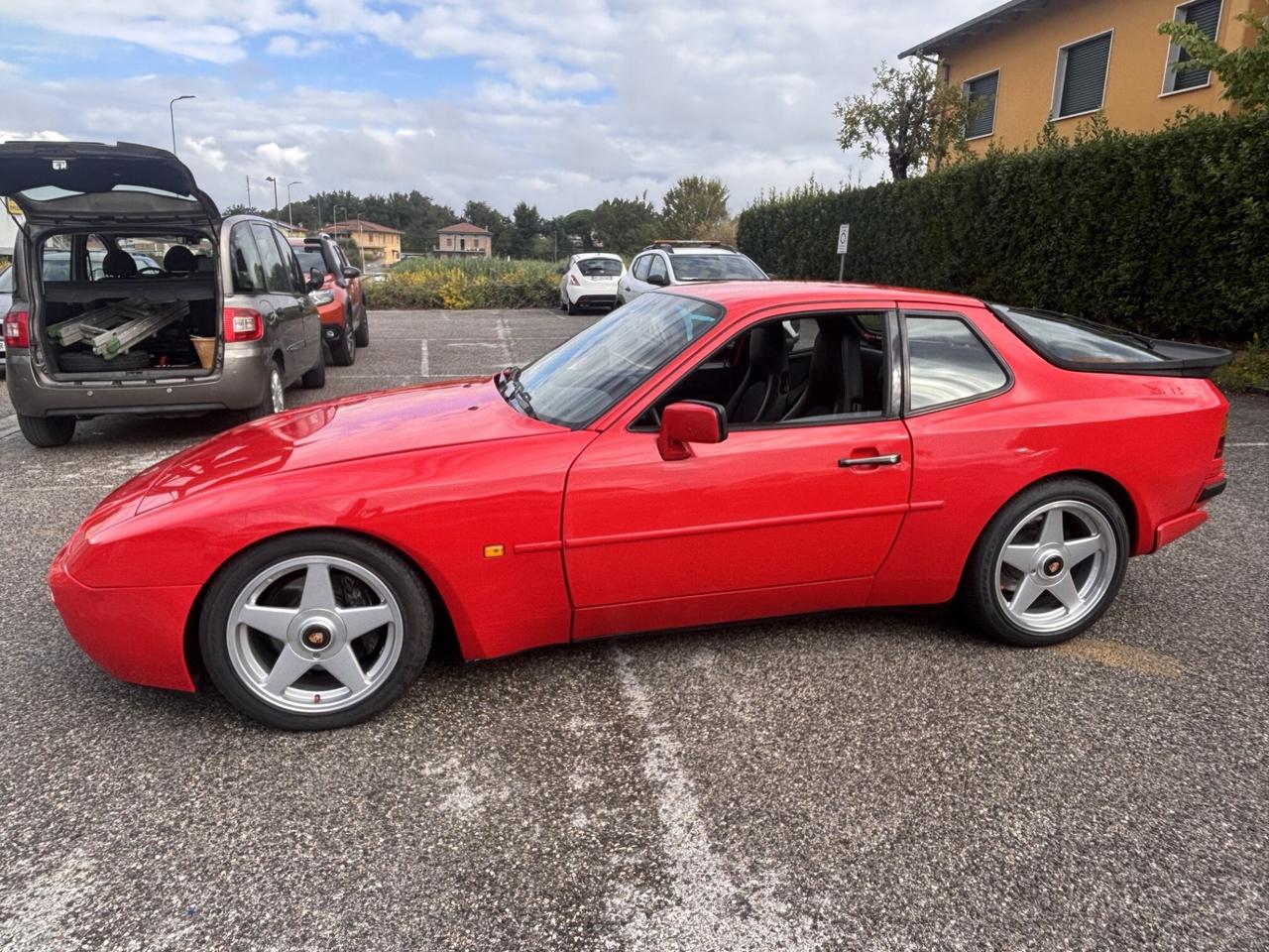 Porsche 944 Turbo S