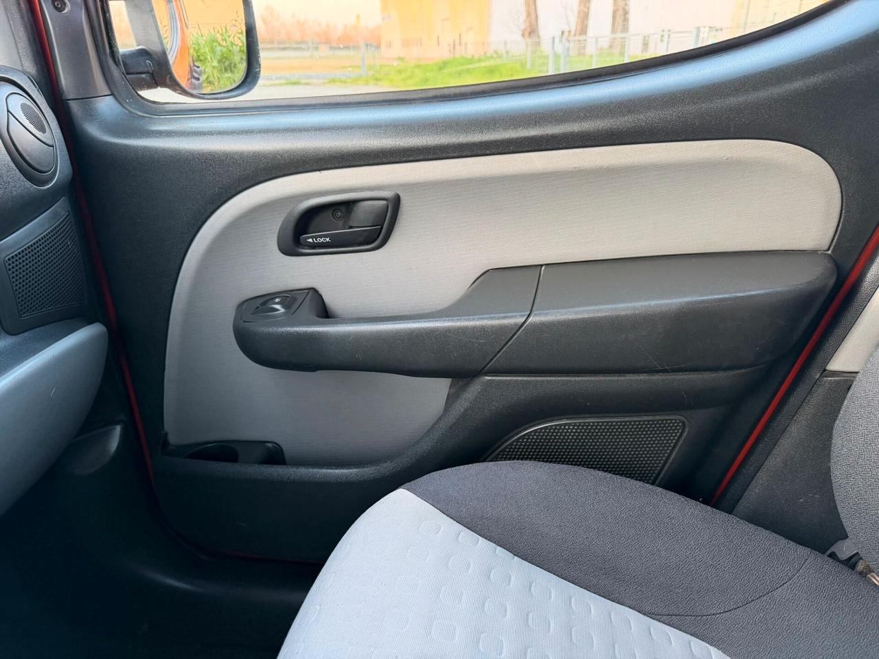 Fiat Doblo 1.9 MJT 105 CV Passo Lungo 5 posti