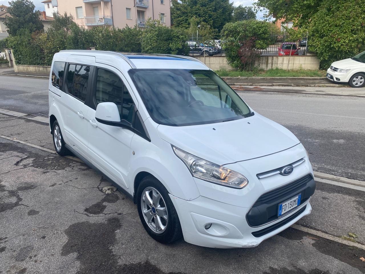Ford Tourneo Connect 1.5 TDCi 120 CV Powershift Titanium