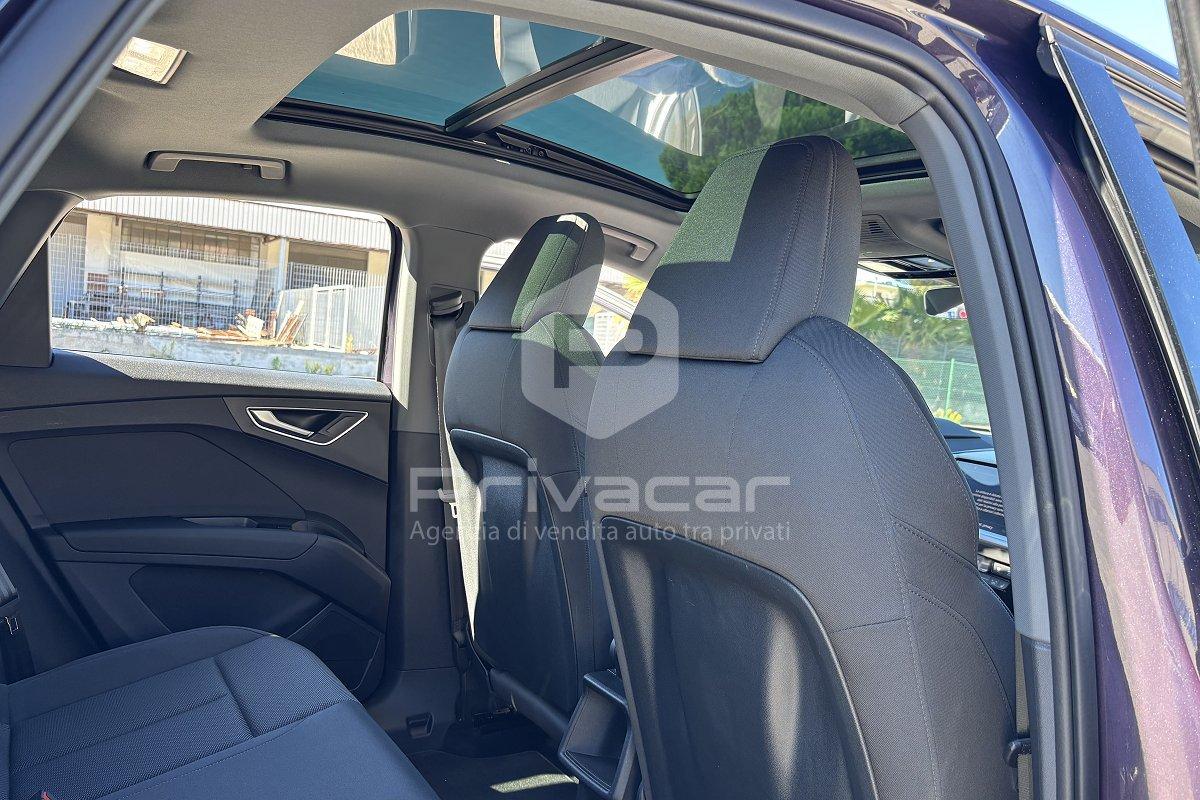 AUDI Q4 SPB 45 e-tron S line edition