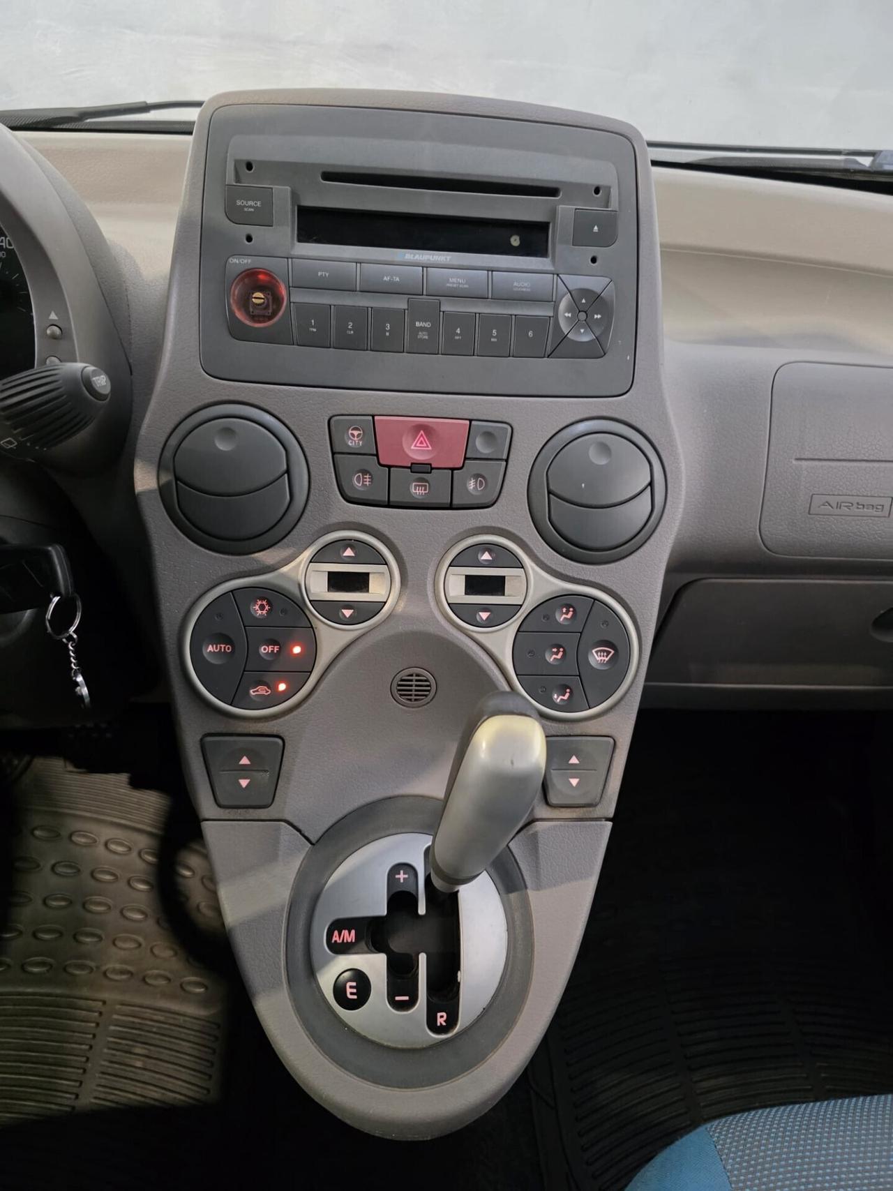 Fiat Panda 1.2 Emotion FRIZIONE NUOVA!!! 5 POSTI