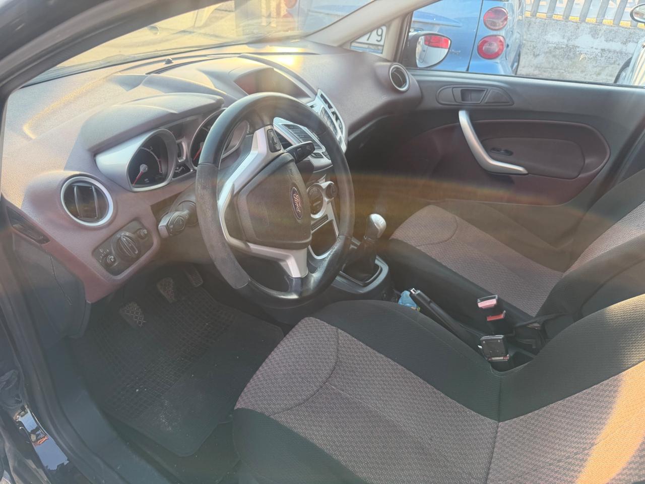Ford Fiesta 1.4 5 porte Bz.- GPL Titanium