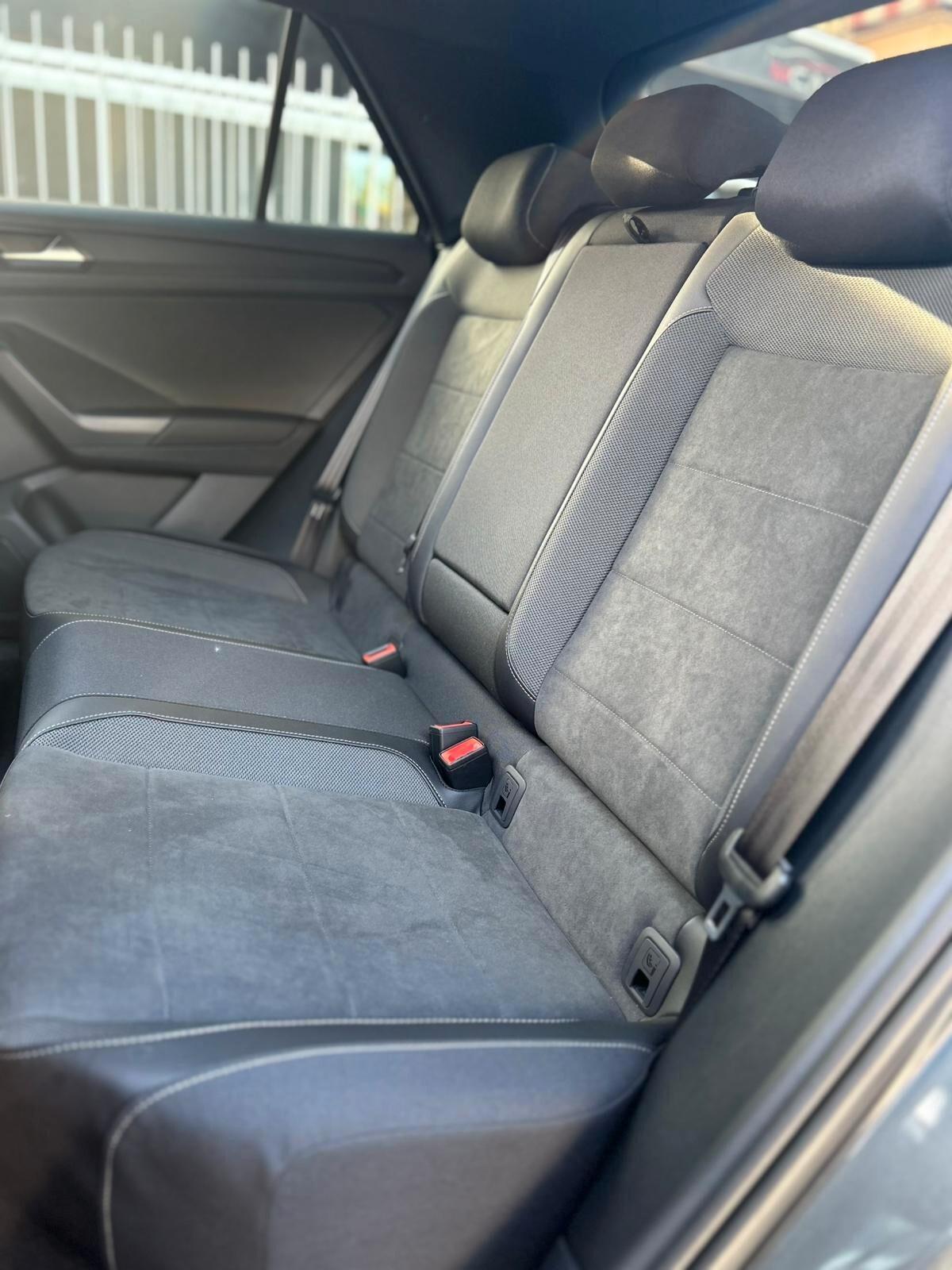Volkswagen T-Roc 2.0 TDI SCR 150 CV DSG R-Line