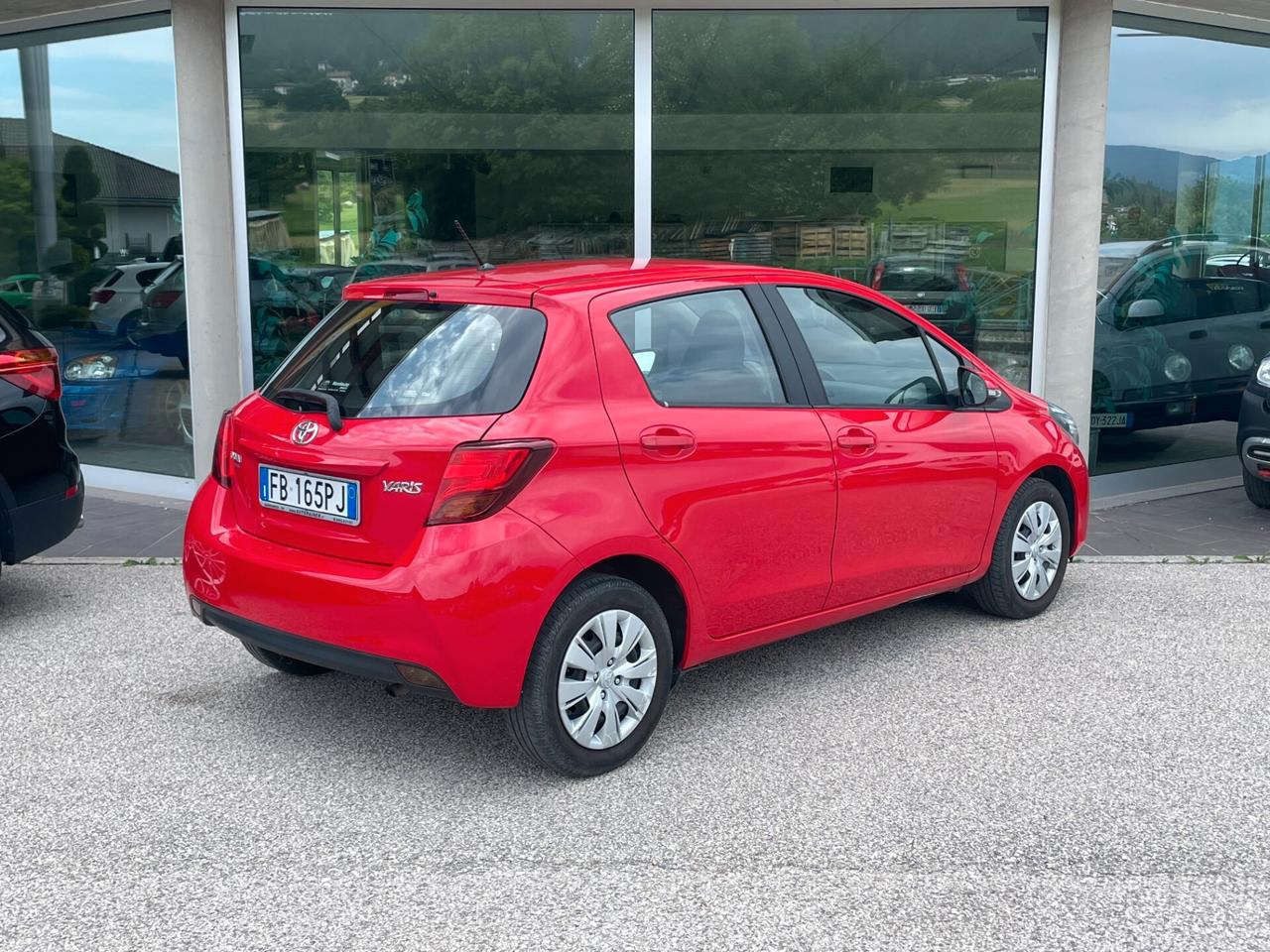 Toyota Yaris 1.0 5 porte Lounge OK NEOPATENTATI