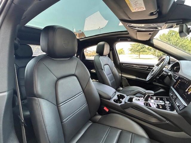 Porsche Cayenne Coupé 3.0 V6 E-Hybrid Platinum Edition