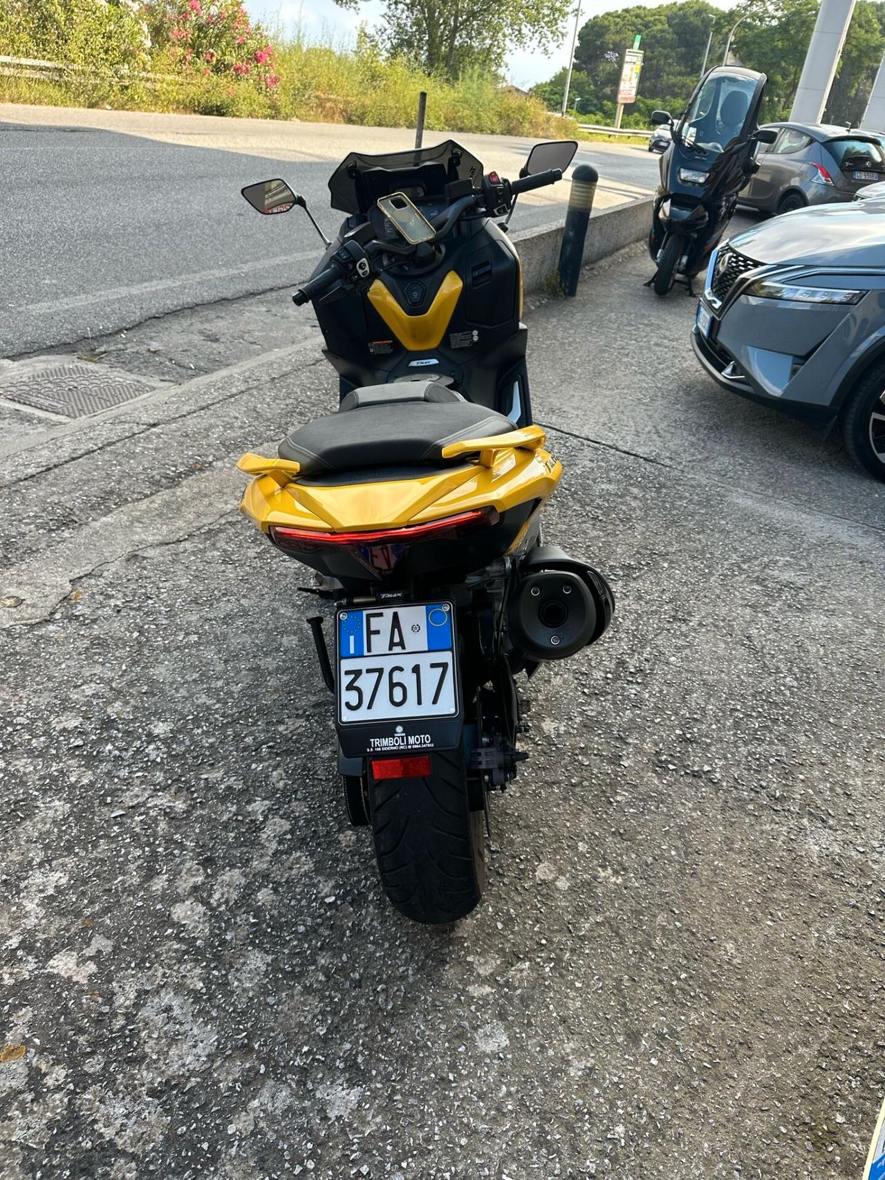 Yamaha T Max 560